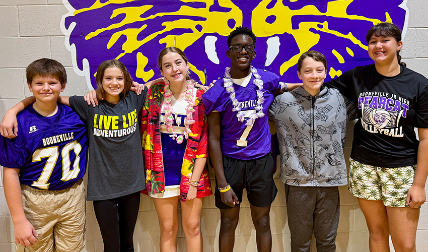 Booneville Junior High School students posing for a photo
